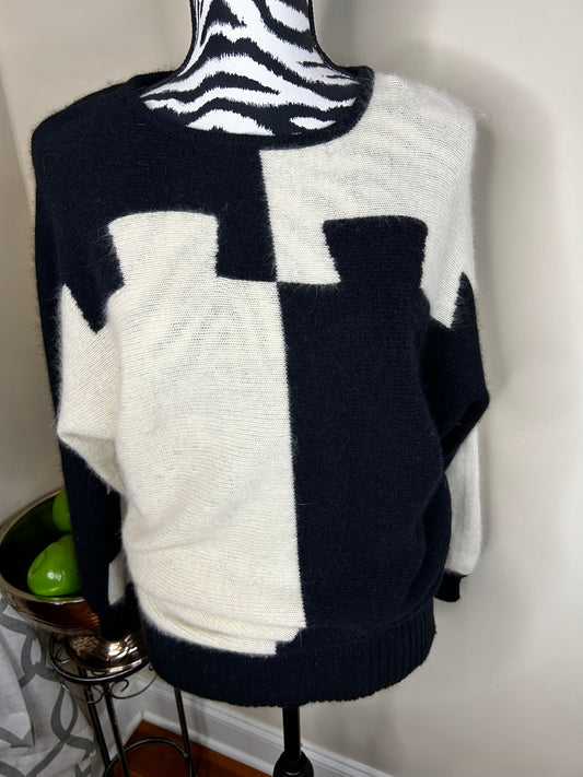 I.B. Diffusion Black and White Sweater