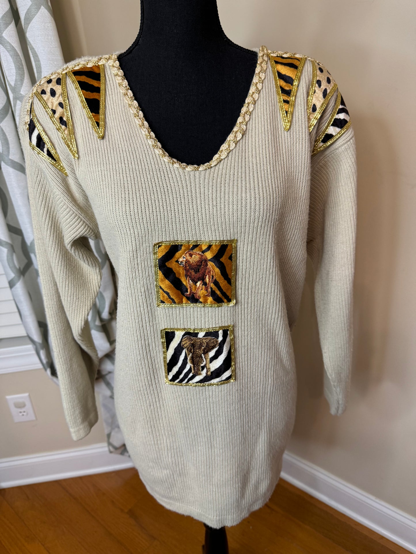 Vintage FOCUS Animal Embroidered Sweater